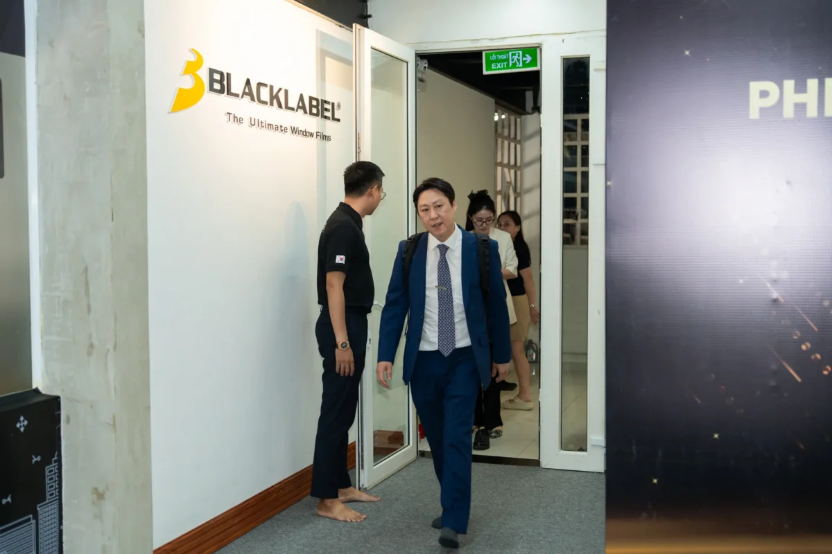 BLACK LABEL VIET NAM 4 Lễ Trao Chứng Nhận