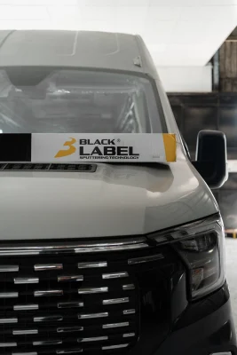 phim cach nhiet ultra nano ceramic Ford Transit 7 Phim Cách Nhiệt Black Label