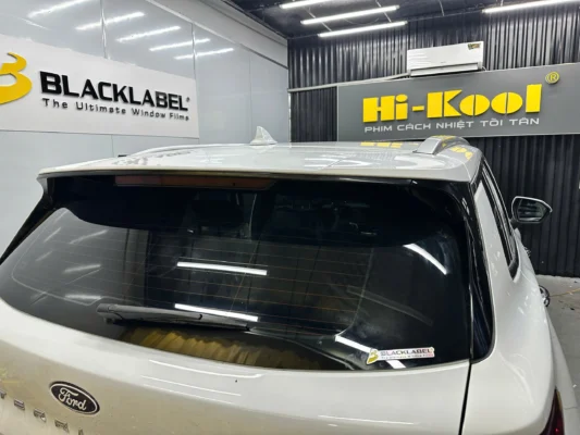 duy nam auto thi cong phim cach nhiet black label 6 Phim cách nhiệt Black Label